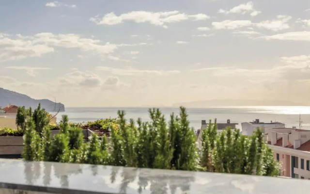 Vila Baleira Residence