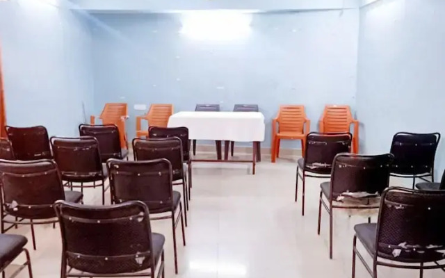 Hotel Rajdhani Plaza
