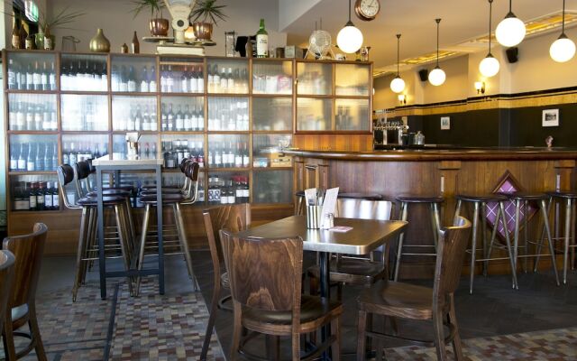 Sydney Park Hotel