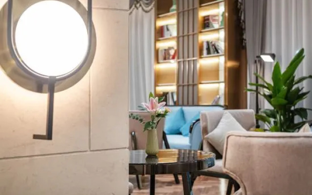 Rezen Select Haining Xucun town government Hotel