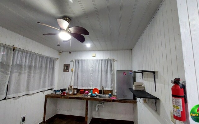 Perla verde hostel y tours en la zona