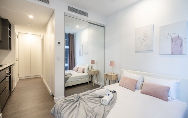Brisbane One Apartments by CLLIX