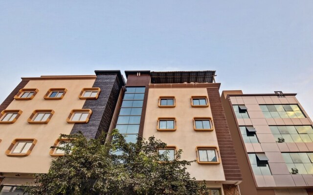 Treebo Primeland Suites, Mailasandra