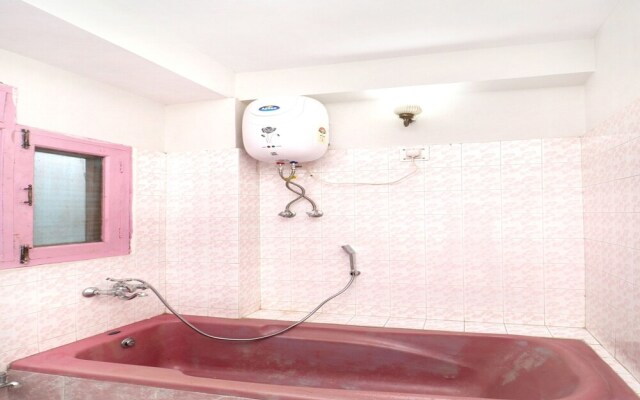 OYO 16558 HOME Cozy 2BHK Valley View ISBT Shimla