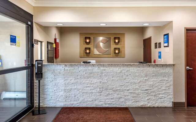 Comfort Inn & Suites Muncie Near University