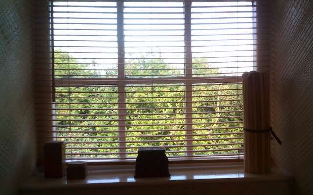 Wheatsheaf House Bed & Breakfast