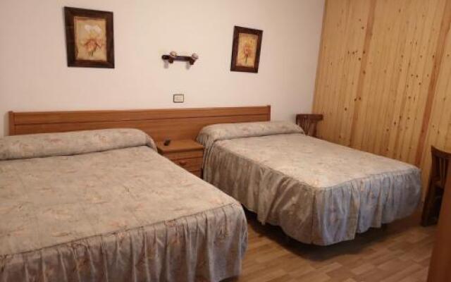 Hostal Pirineos