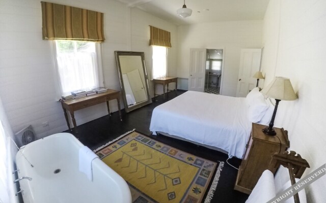 Hillview Heritage Estate