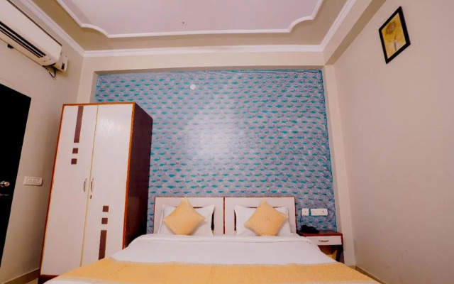 Oyo 8936 Hotel Royal Park