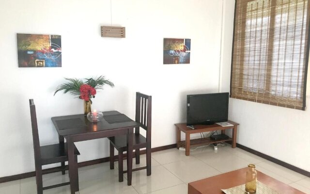 One bedroom appartement with shared pool and wifi at Pereybere 1 km away from the beach