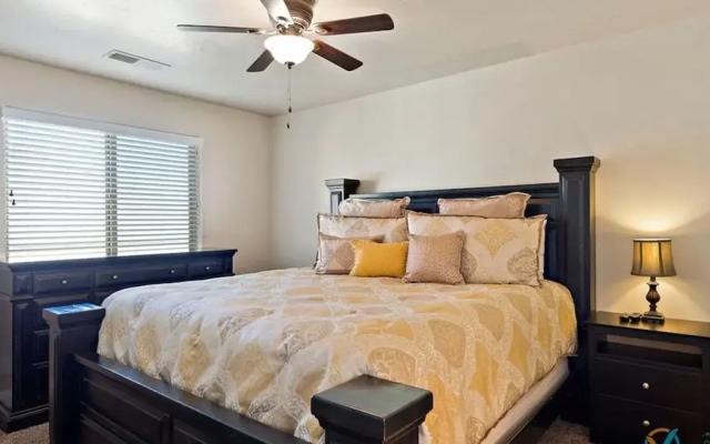 Bike-on-inn 3 Bedroom Apts by RedAwning