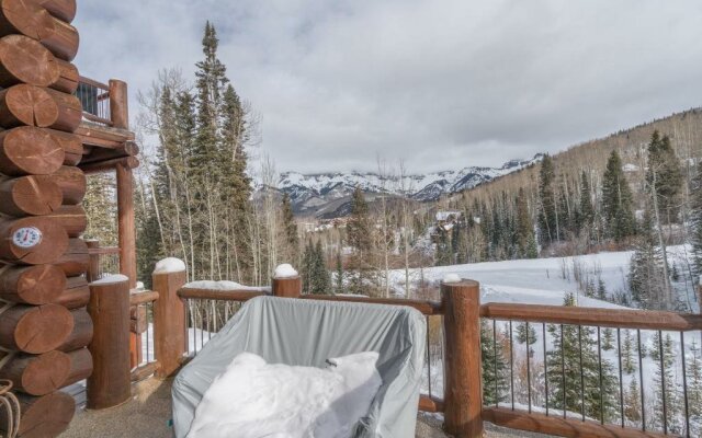 Villas At Tristant 137 by Avantstay Ski In/ Ski Out Home w/ Panoramic Views & Hot Tub