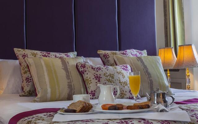 Breffni Arms Hotel