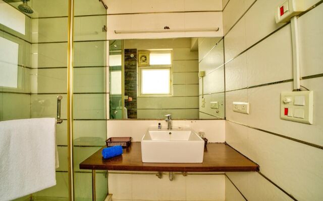 Fabhotel Rivlet