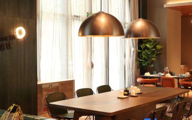 Ethos Hotel Wuhan Riverside