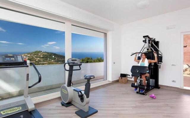 Villa Daniela With Swimming Pool