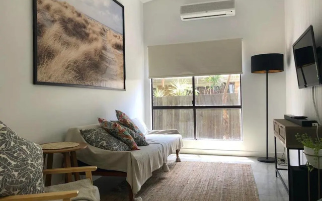 Sunshine Beach Hideaway