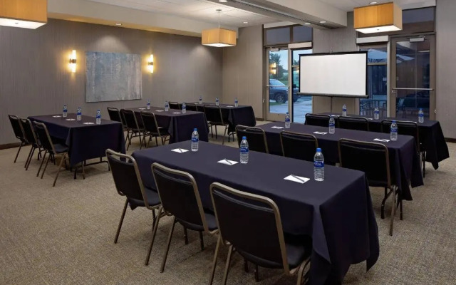 Cambria Suites