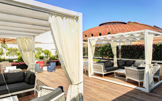 iQ Hotel Roma