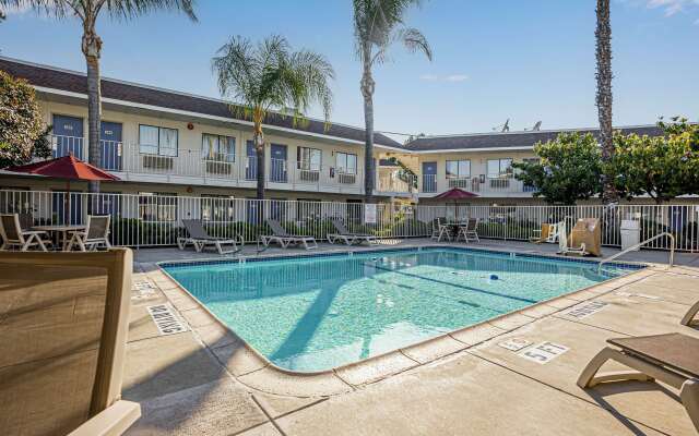 Motel 6 Temecula, CA - Historic Old Town