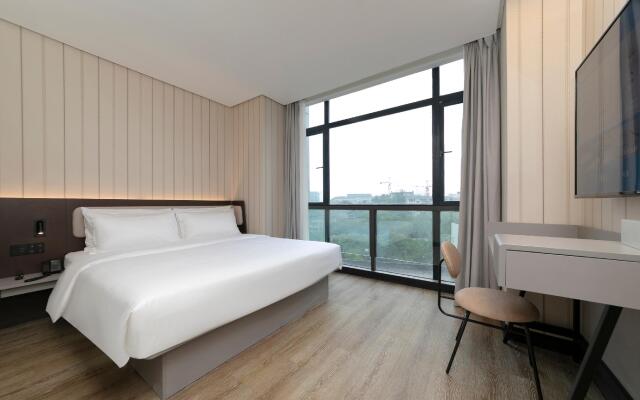 Hanting Hotel Wuhan Jiedaokou Qunguang Square