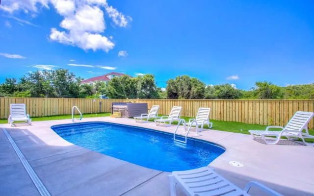 4056 - Tight Lines & Tan Lines