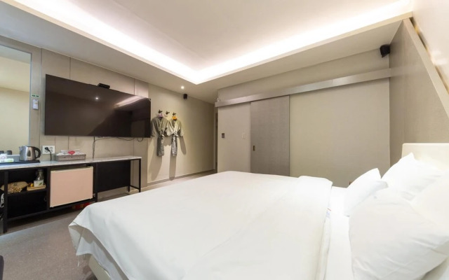 Daejeon Yuseong Spa Tower