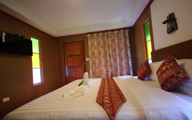 Lanta Andaleaf Bungalow