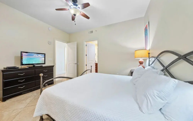 Turquoise Place 405C