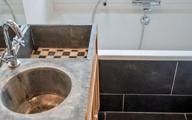 Simplictic Holiday Home in Emmen near Forest