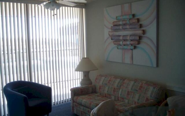 Le Boot Oceanfront Suites