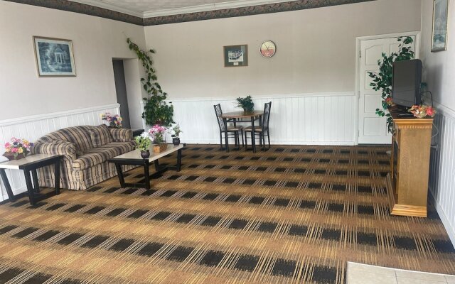 Knights Inn Dillard