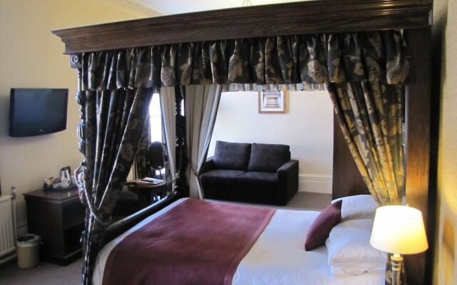 Kings Arms Hotel Westerham by Greene King Inns