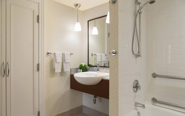 Renaissance® Boston Seaport District