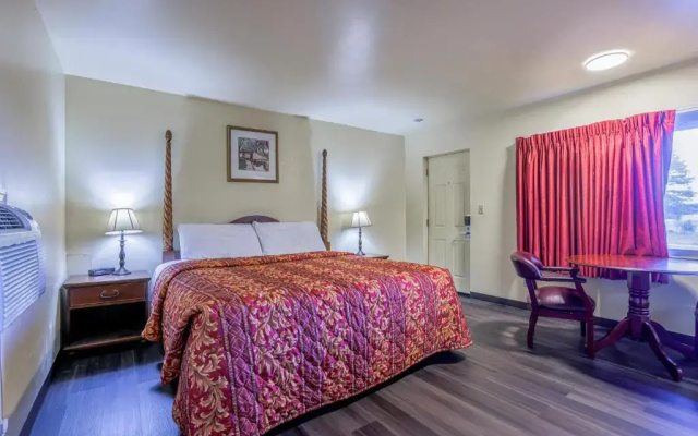 Whispering Pines by Hotel O Whitestone VA