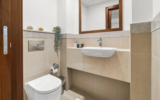 Burj Khalifa at Dusk-907