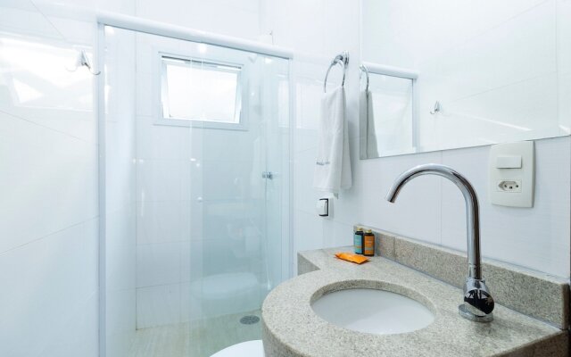 Chácara com Piscina a 40 min de SP