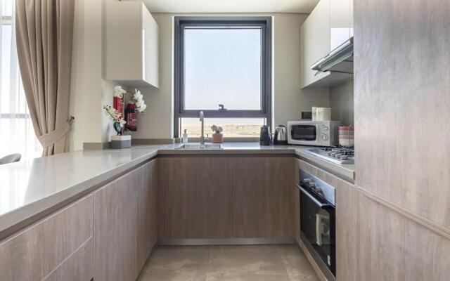 Frank Porter - Majestique Residence