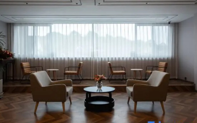 Nanshan Xiaozhu Boutique Hotel (Suning Plaza Hubushan Branch)