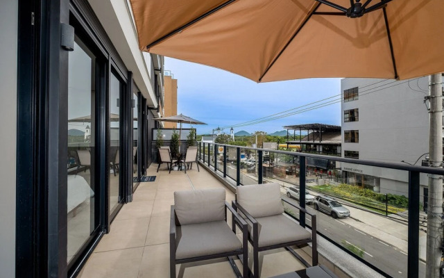 Apartment With/pool in Jurere Internacional Epc204