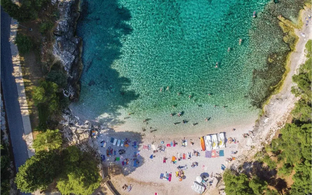 Two-Bedroom Apartment in Pula