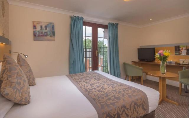 Bridge House Hotel