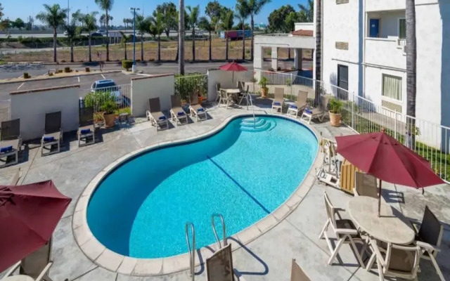 Motel 6 Ventura, CA - South