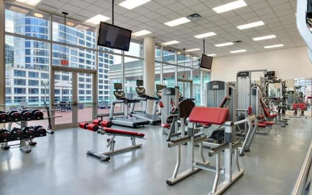 Auberge Vancouver Hotel