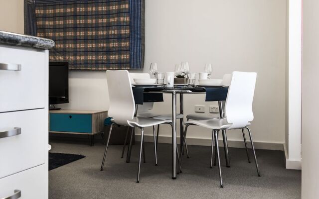 Sky Gardens Sunset River View Netflix Wine Parking