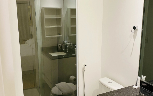 Downtown Republica Akile