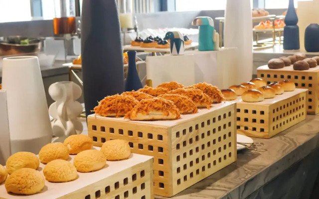 voco Shanghai Hongqiao Hub by IHG