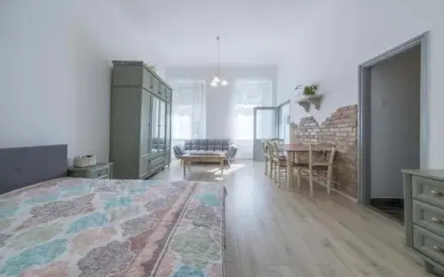 Kimchi Apartment