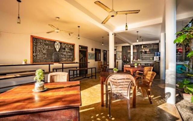 Dorian Guest House and Restaurant