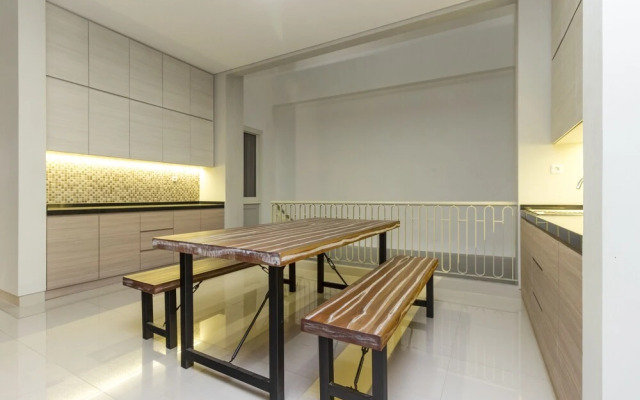 RedDoorz Plus @ Patal Senayan